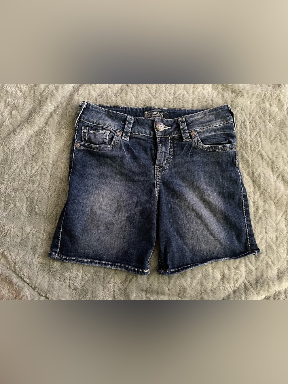 Women’s Silver Shorts Size 29/4L